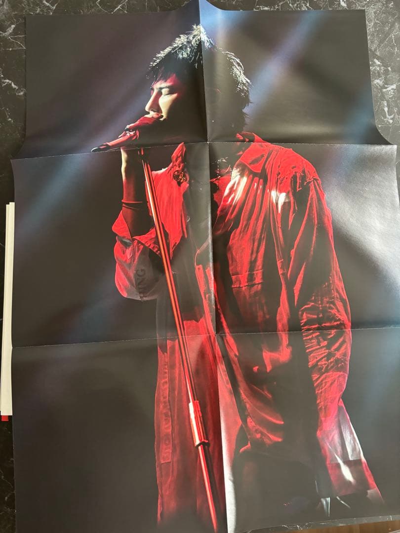 【初回生産限定】G-DRAGON 2017 DELUXE EDITIO新品同様