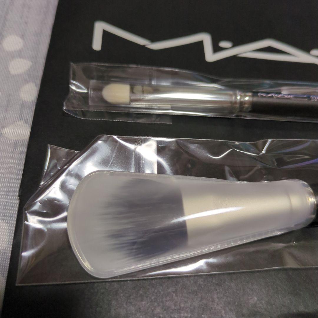 ☆彡専用☆彡 新品✨MAC 正規品　デパコス　メイクブラシセット 2本