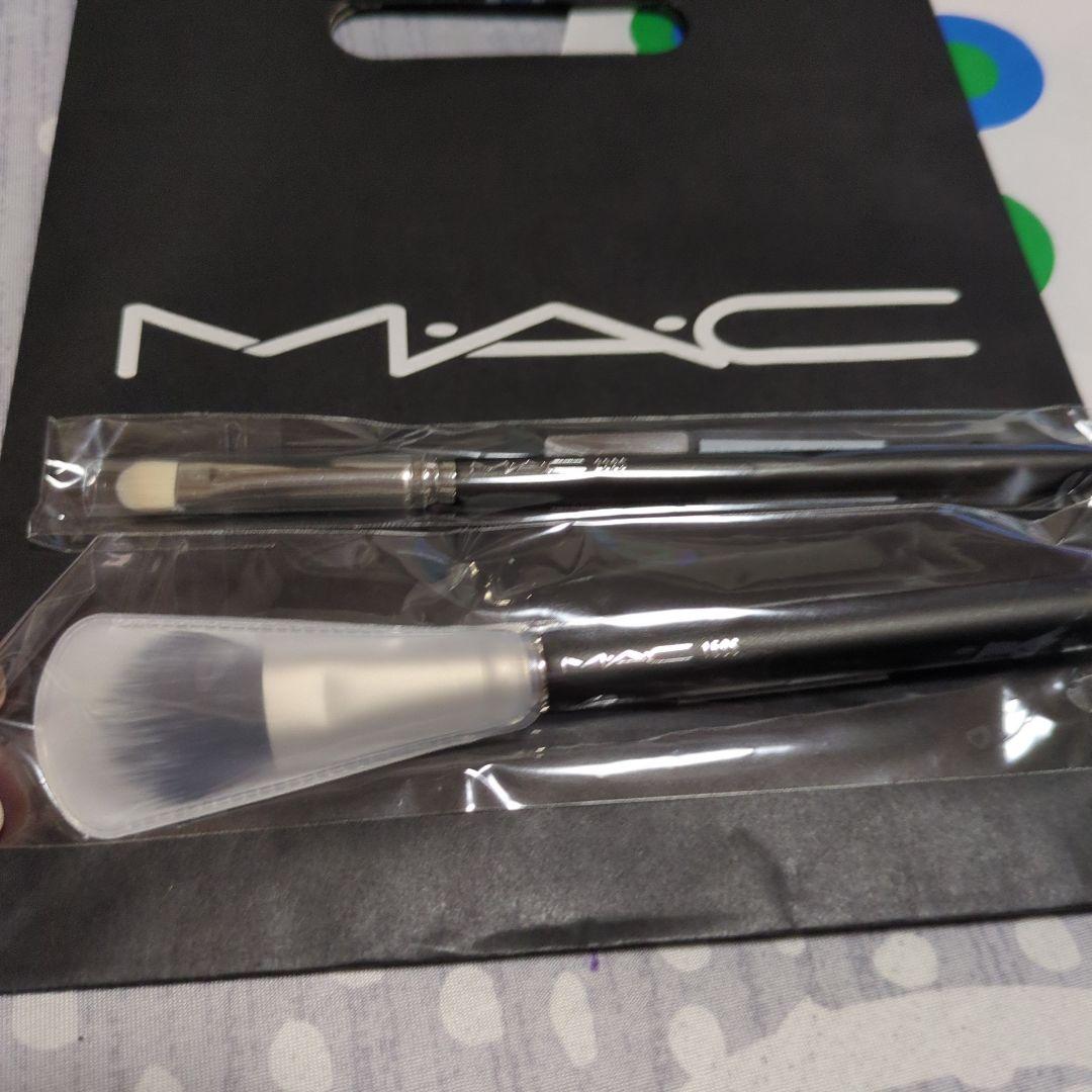 ☆彡専用☆彡 新品✨MAC 正規品　デパコス　メイクブラシセット 2本