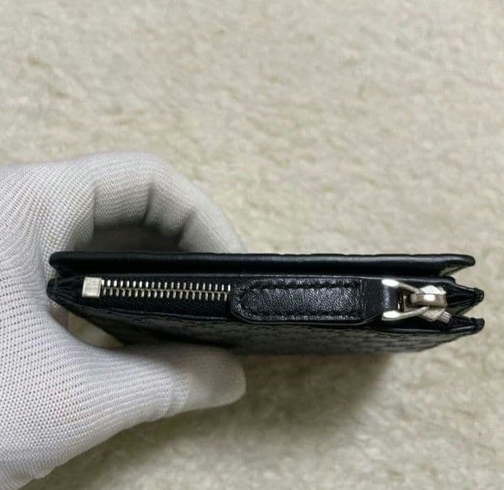 GUCCI　グッチ　折り財布　マイクロシマ　黒　未使用級‼️