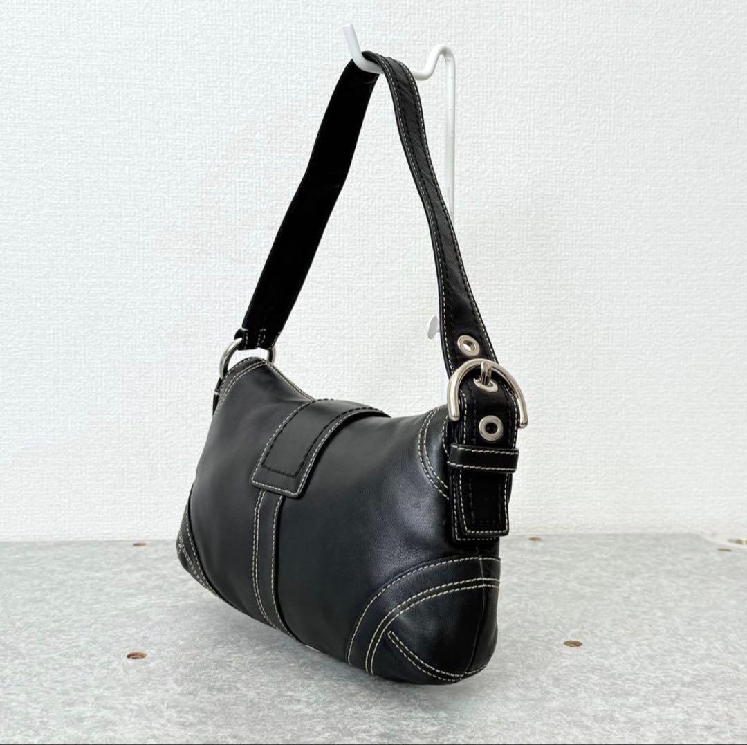 バッグ Coach Small Soho Black Leather Shoulder