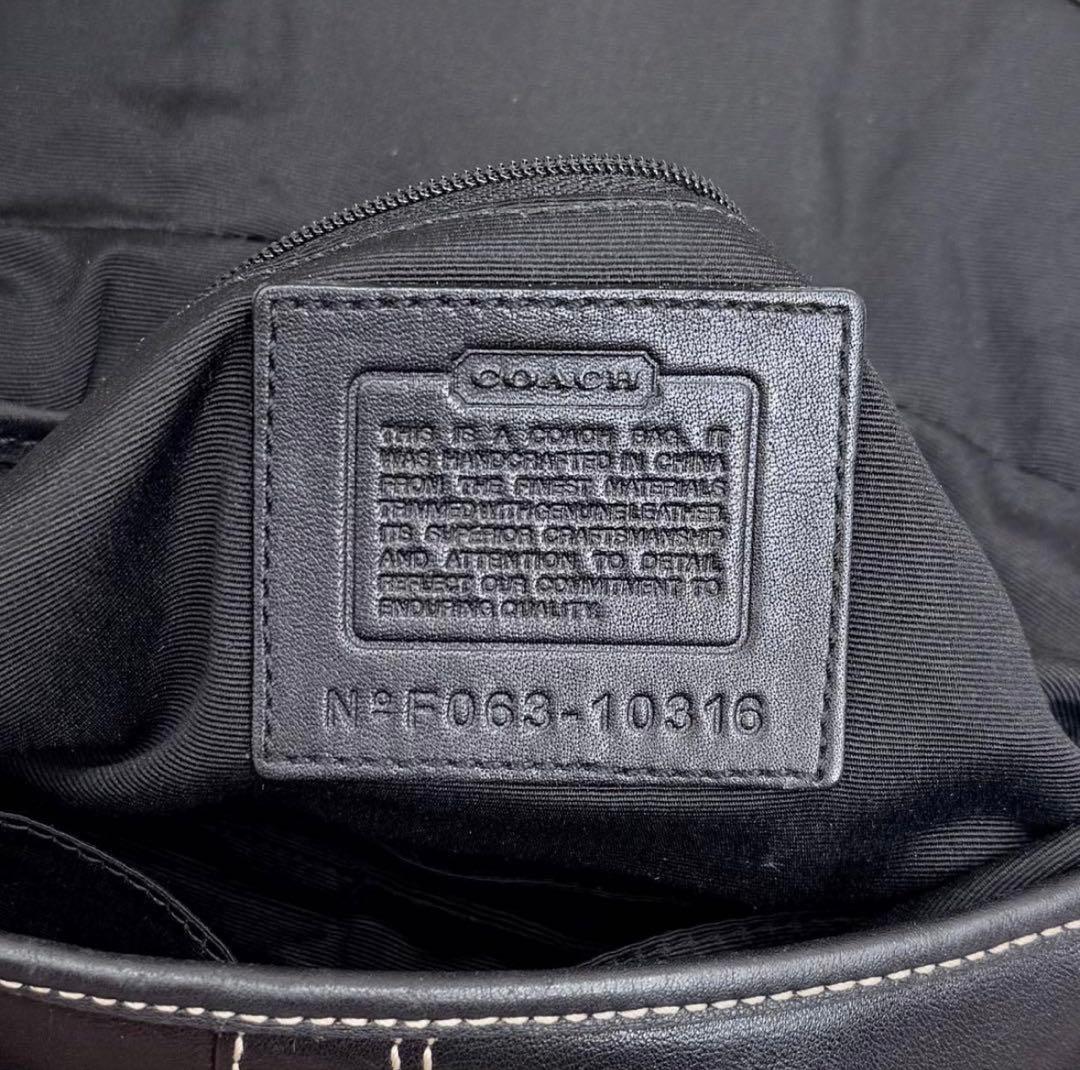 バッグ Coach Small Soho Black Leather Shoulder