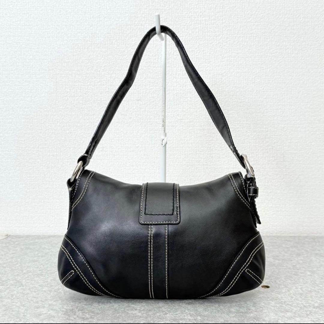バッグ Coach Small Soho Black Leather Shoulder