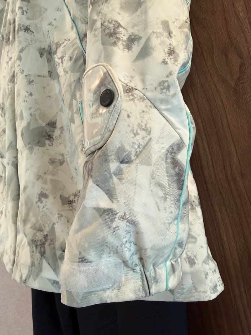 デサント　レディーススキーウェア　上下セット