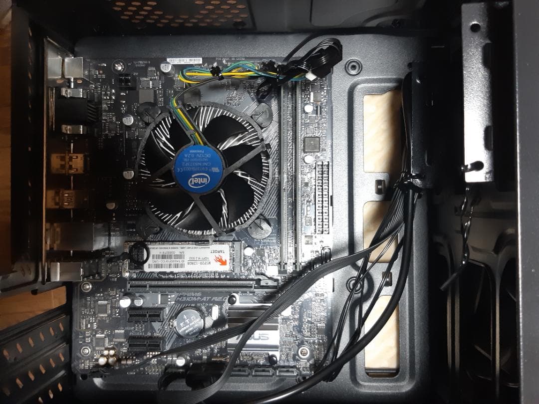 自作PC　第9世代i3・8GB・128GB・Win11