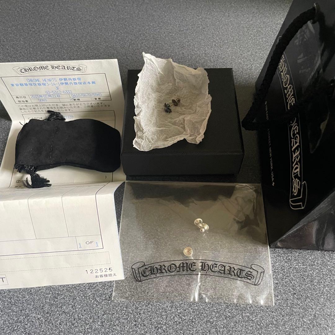 クロムハーツ No2 CH PLUS スタッド ピアス