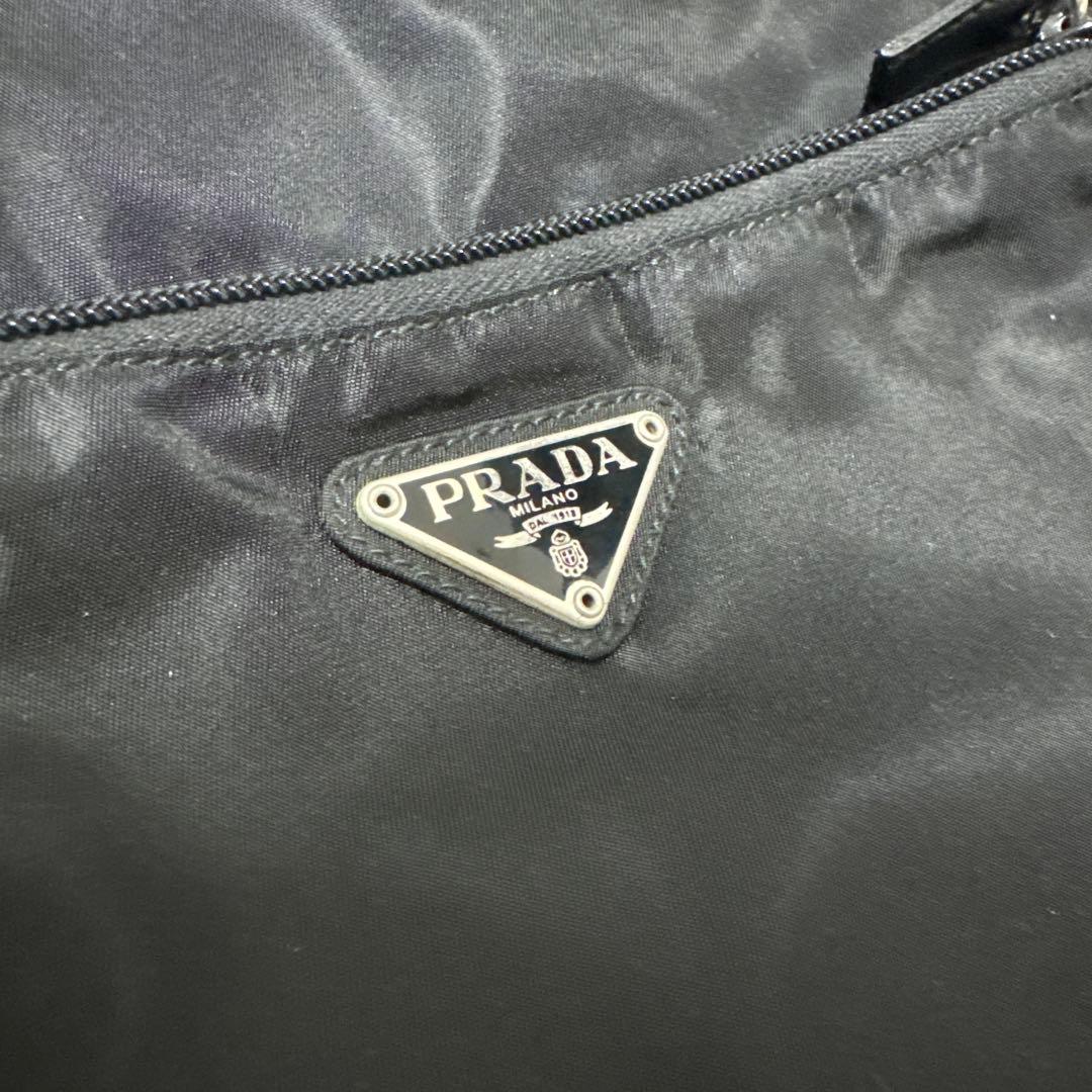 PRADA ナイロンショルダーバッグ B7370F