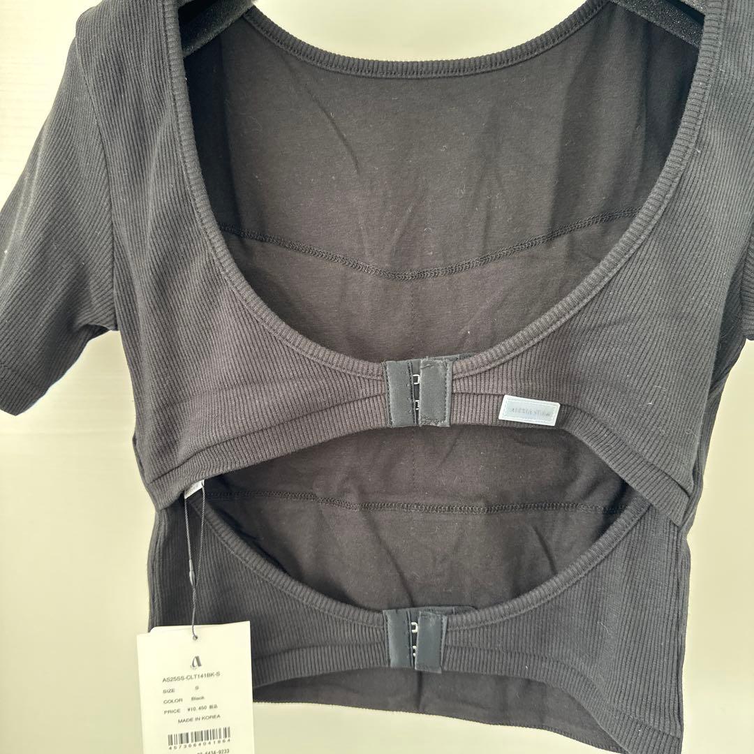 alexia stam バックオープンT