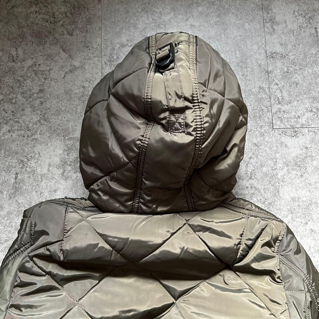 未使用【アヴィレックス】（M）キルティング ジャケット 中綿 カーキ 短丈