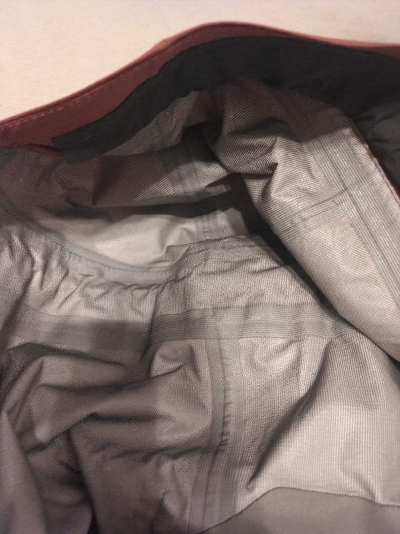 お値下【美品】patagonia パタゴニア　マウンテンパーカー　トレントシェル