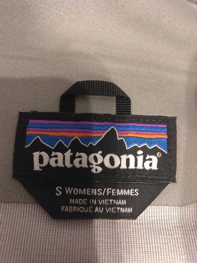 お値下【美品】patagonia パタゴニア　マウンテンパーカー　トレントシェル
