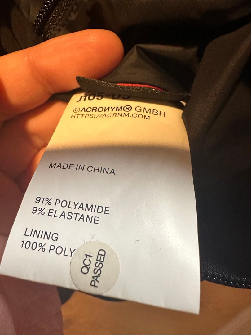 ジャケット・アウター Acronym J105-DS