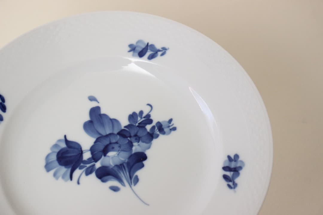 未使用・箱入　ロイヤルコペンハーゲン　ブルーフラワー　２３cmプレート　ペア