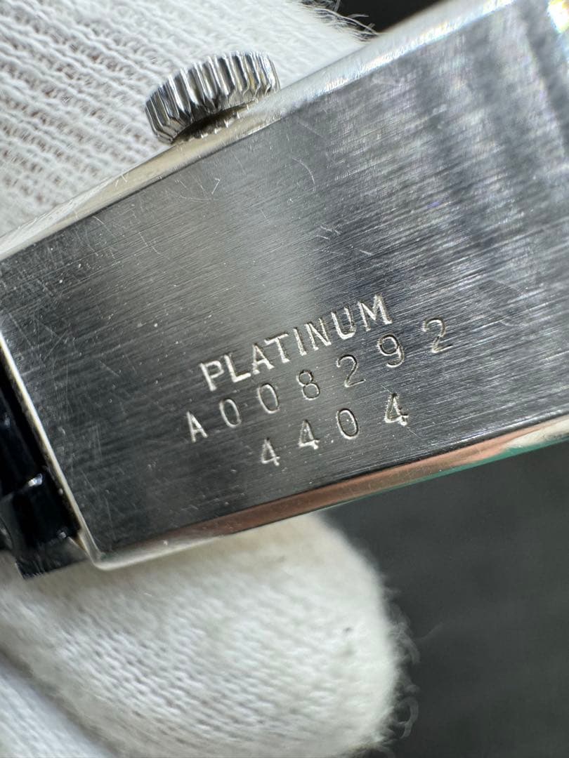 WALTHAM ウォルサム 手巻き プラチナ腕時計 レクタンギュラーケース