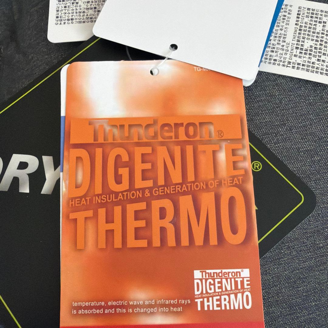 新品Phenix DRY-BARRIERスキーウェア　上下セット