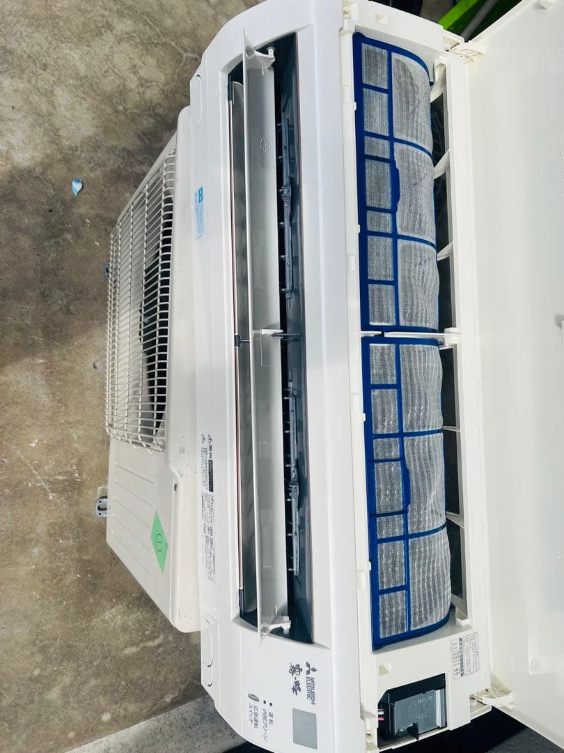 三菱 ルームエアコン MSZ-GV2218-W 2018年　主に6-8畳100V