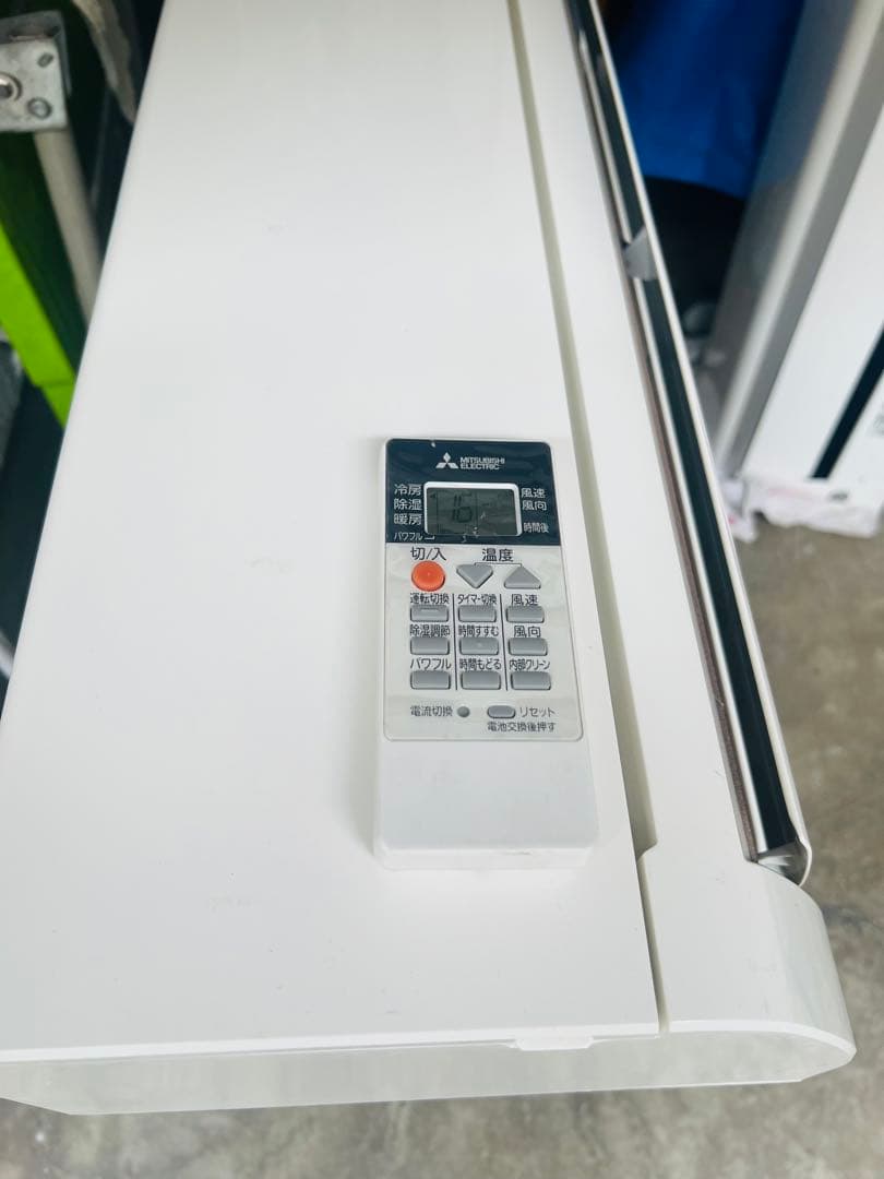 三菱 ルームエアコン MSZ-GV2218-W 2018年　主に6-8畳100V