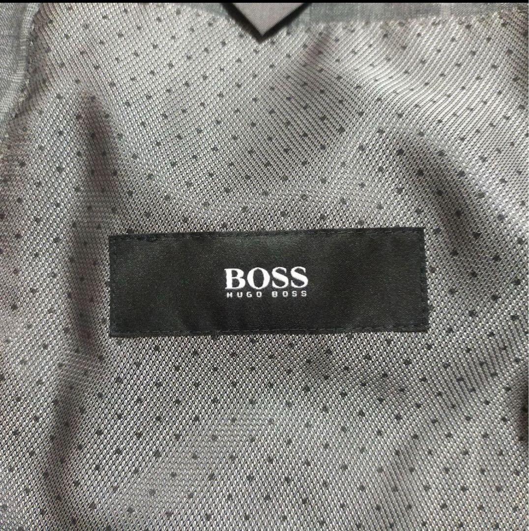 【紳士の装い】ヒューゴボス×伊タリアディデルフィノ・スーツ・チーフ・灰チェックL