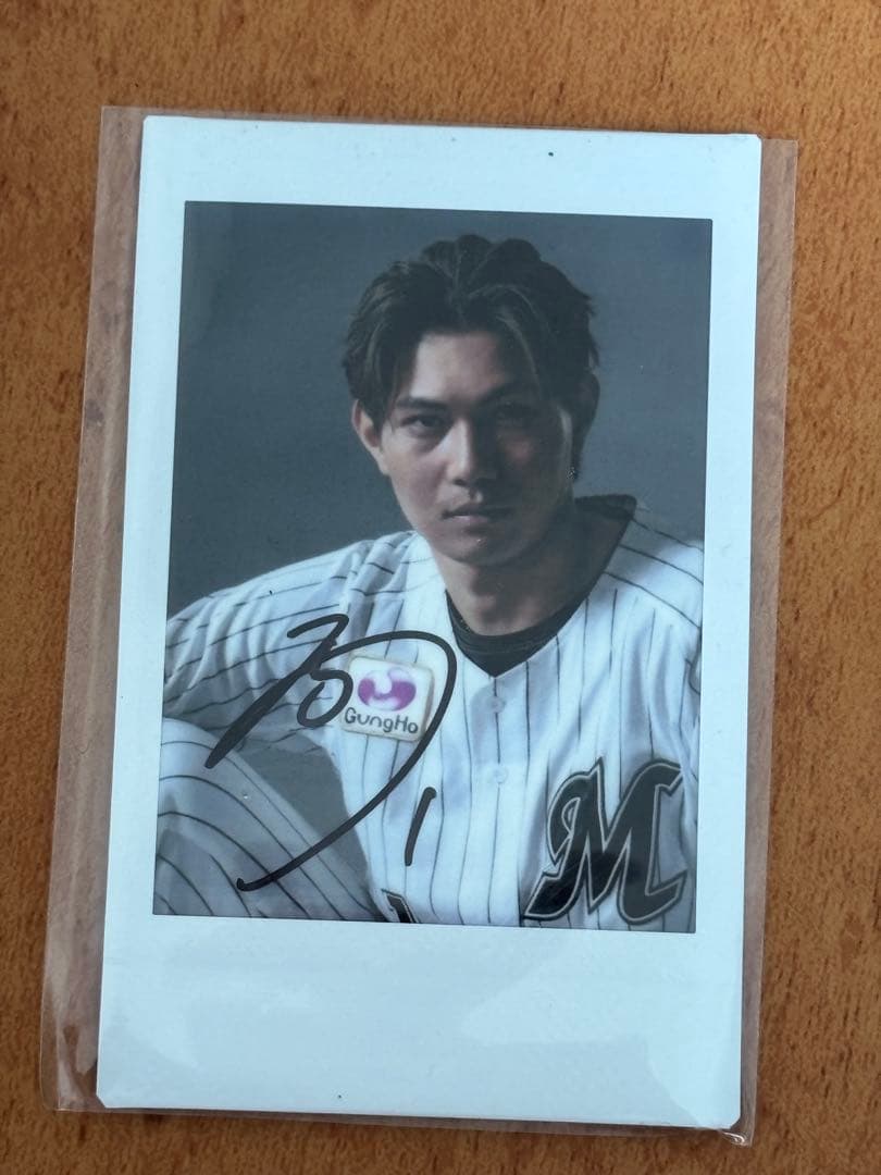 千葉ロッテマリーンズファンブックビジュアル　藤原恭大サイン入りチェキ　値下げ可能