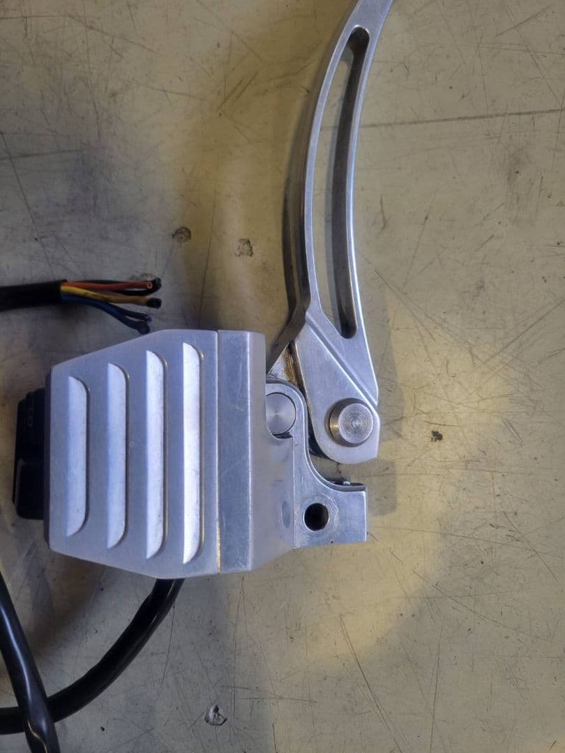 アレンネス　ブレーキマスターシリンダー