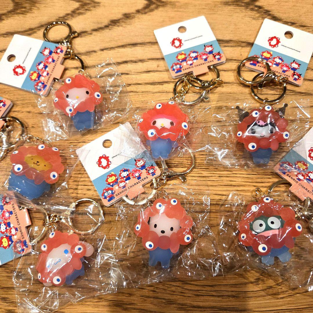【新品未開封】サンリオミャクミャク　クリアキーホルダー　７種コンプリート