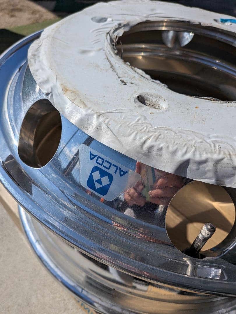 チ*ン様 19.5インチアルミホイール 8穴 ポリッシュ仕上げ　アルコア