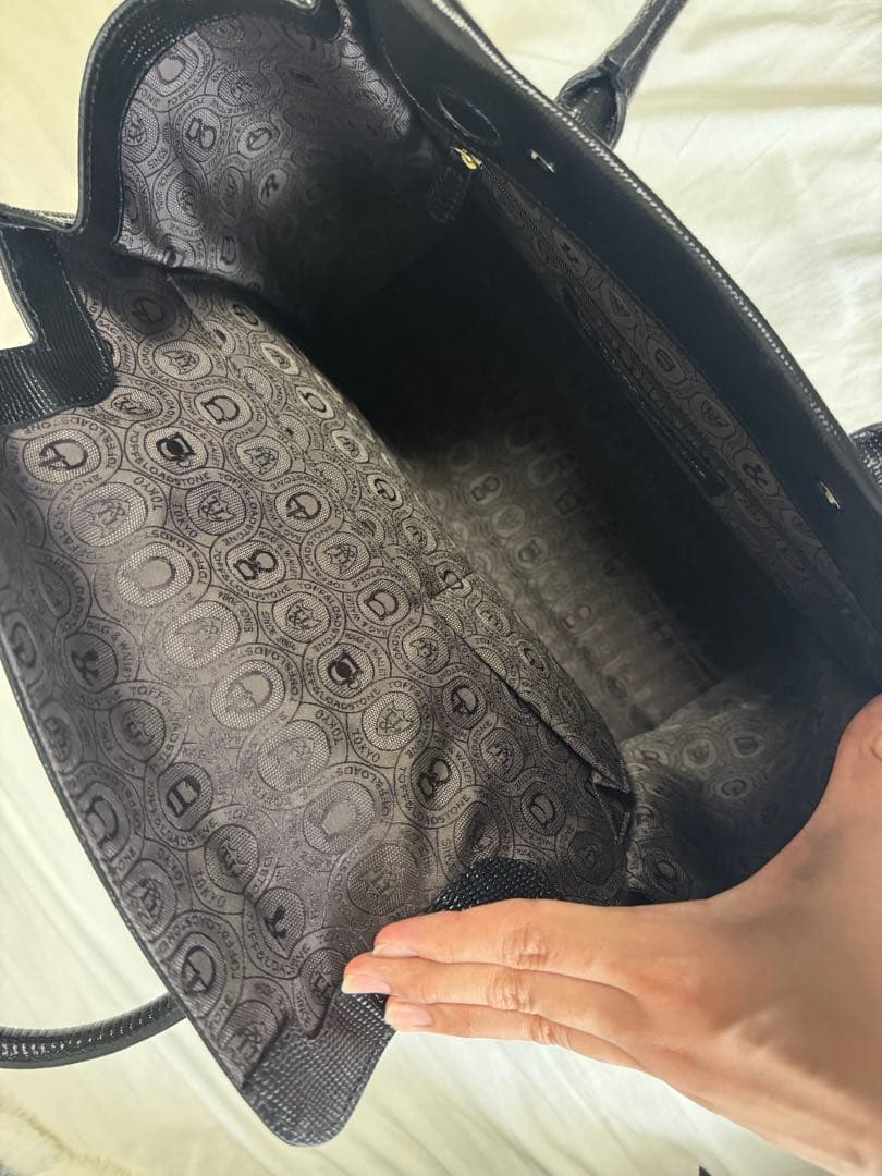 トフアンドロードストーン レディライトトート リザード　ブラック