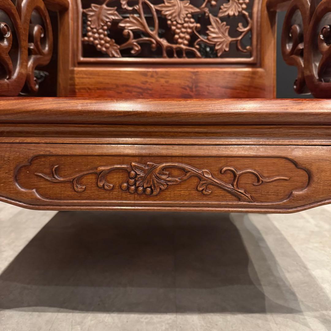 【豪華】花梨材 アームチェア 葡萄柄彫 ブドウ柄 アジアンヴィンテージ 在庫2脚