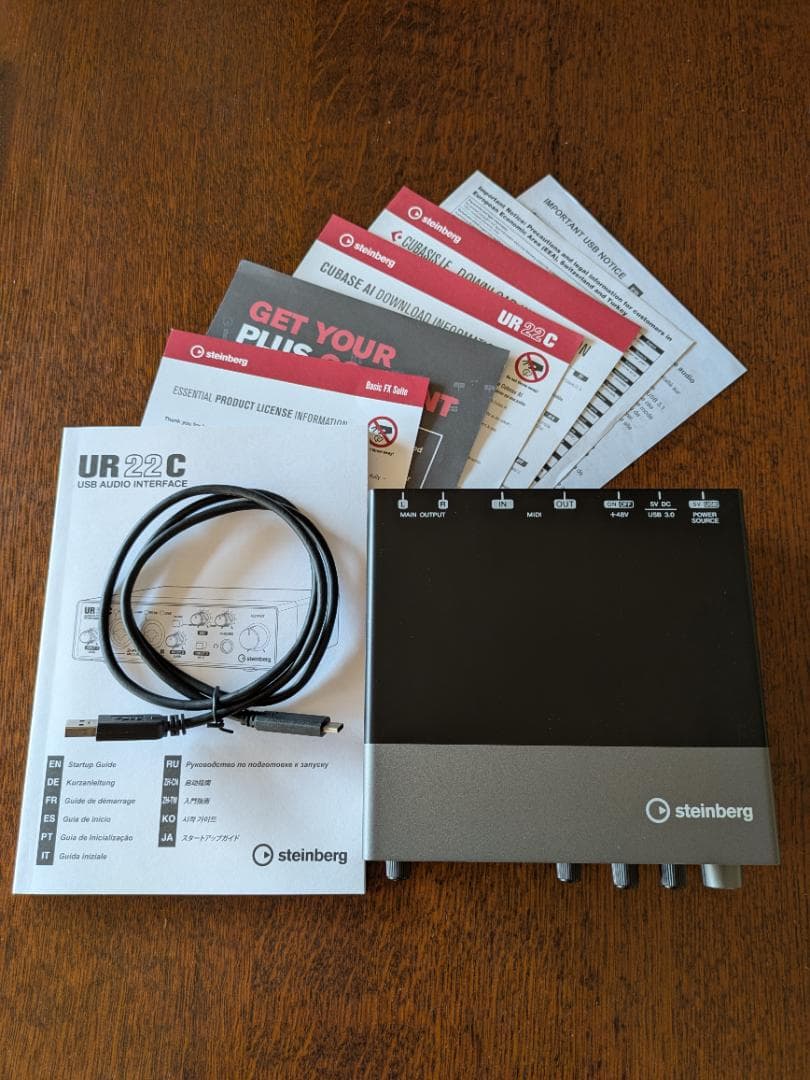 UR22C 動作確認済／ヘッドホンLわずかに小／箱なし