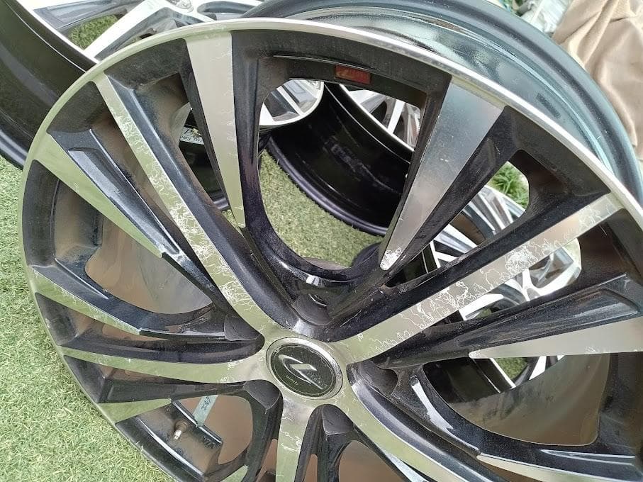 富山★レオニス★ノア C-HR ヤリスクロス ステップワゴン セレナ レヴォーグ