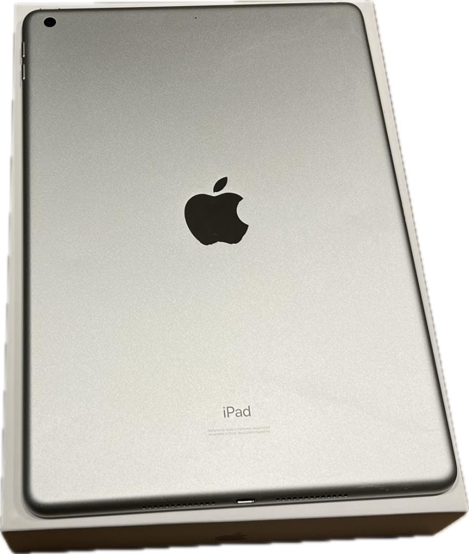 iPad (第7世代) 32GB シルバー SIMフリー