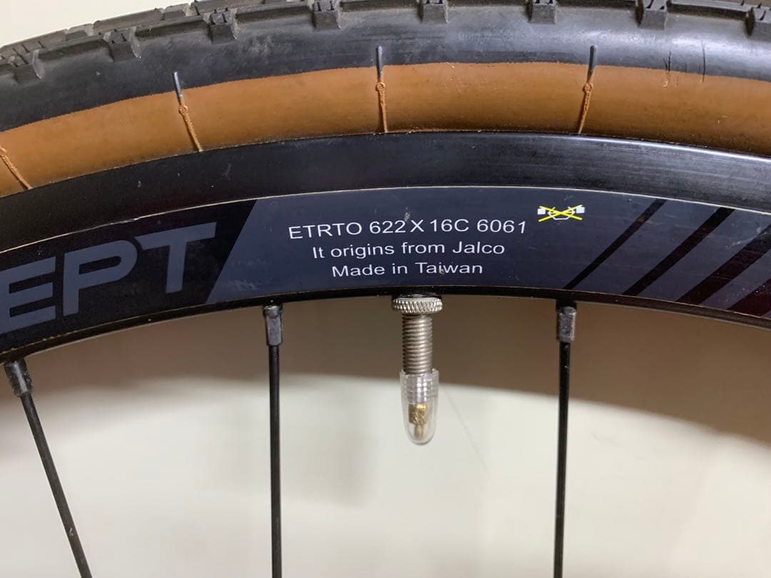 Concept ディスクホイール 700c Shimano11sカセット6ボルト