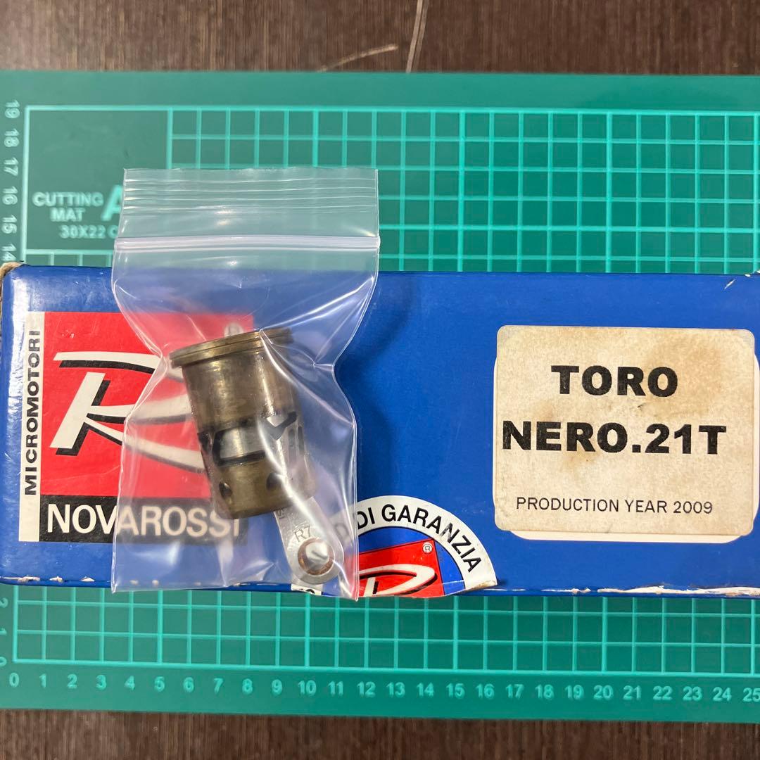 ノバロッシTORONERO 中古　ラジコンエンジン
