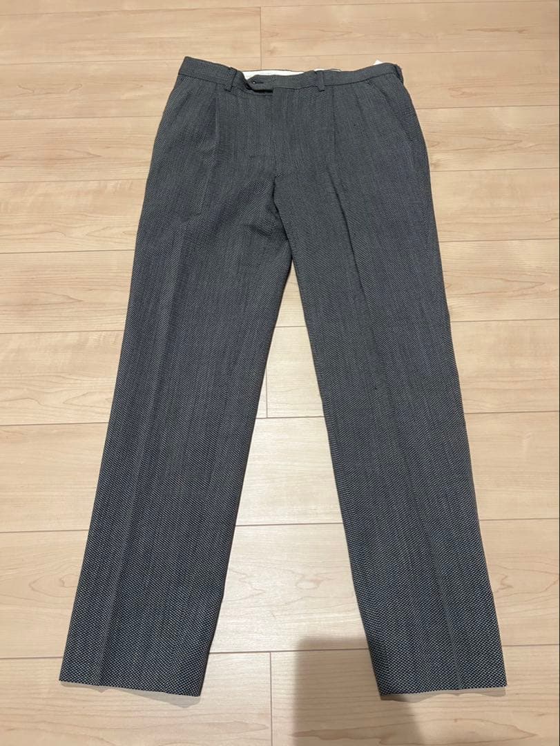 ジョルジオ・アルマーニ　スーツ