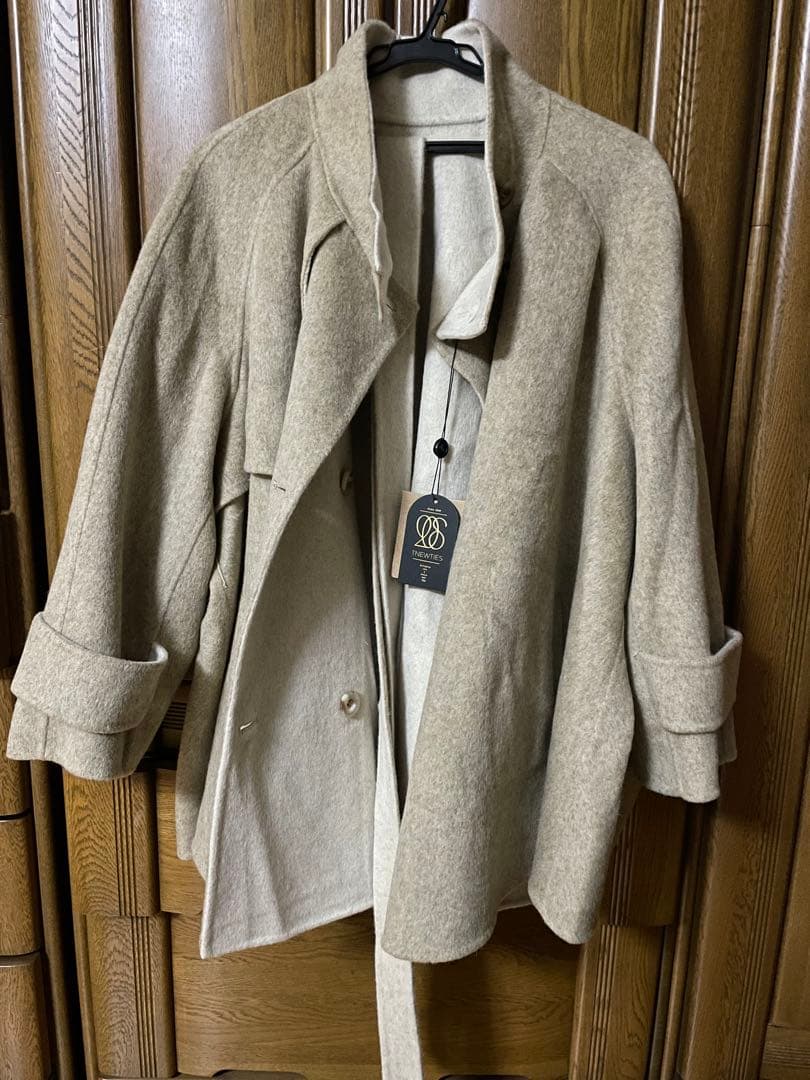 タグ付　tnewties 2WAYコート　リバーシブル　また冷凍食品を食べるの？