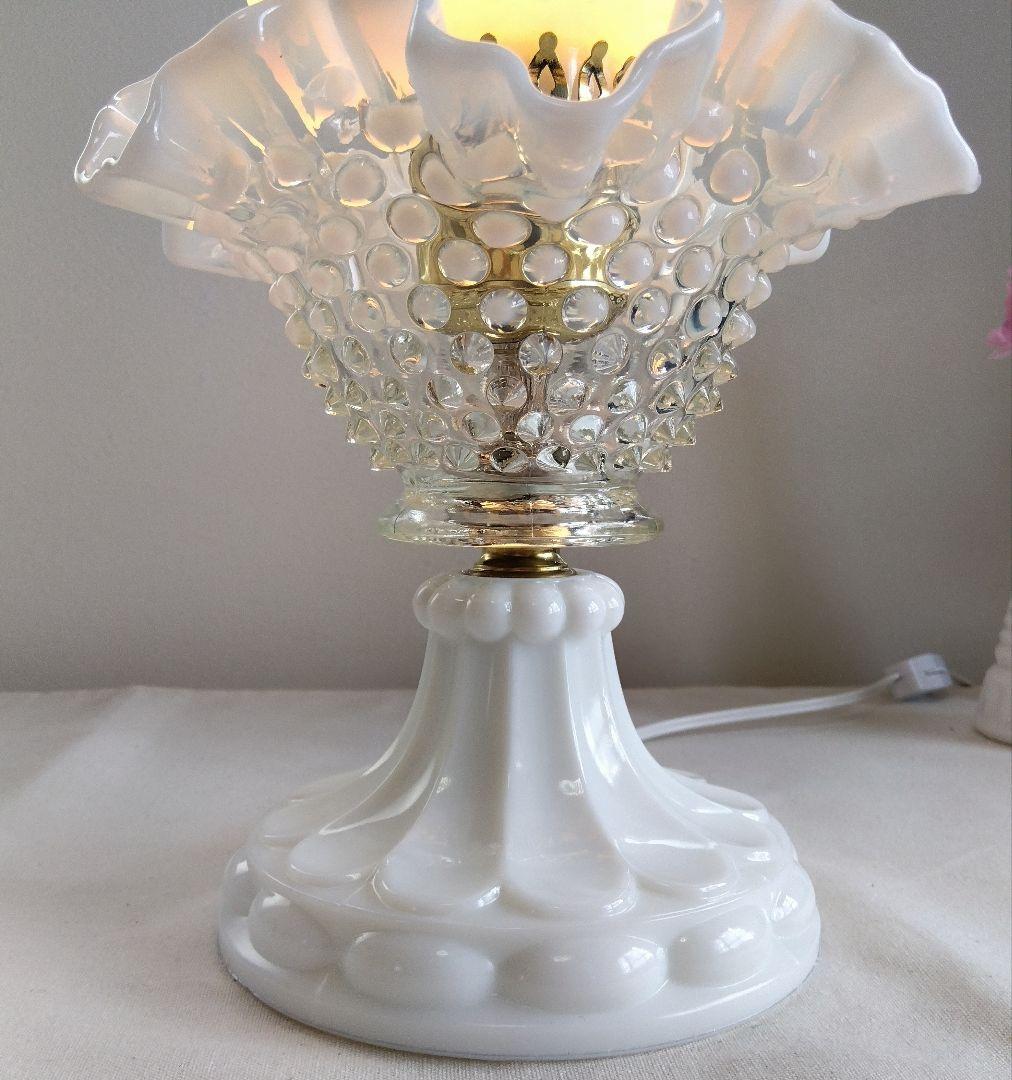 ☆フェントン ミルクガラス テーブルランプ オパールセント