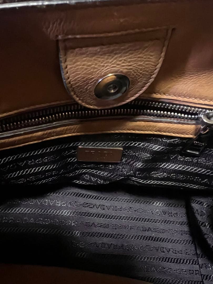 まろ工房さん専用　PRADA 2ウエイトートバック革　キャメル