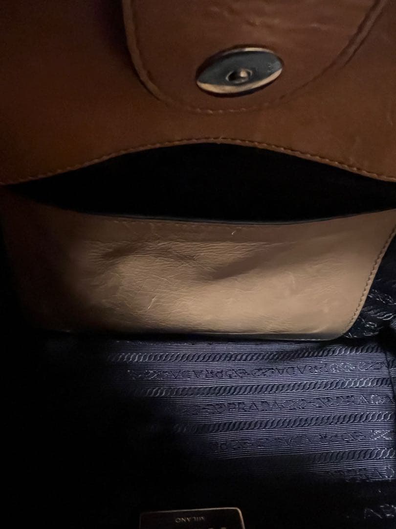 まろ工房さん専用　PRADA 2ウエイトートバック革　キャメル