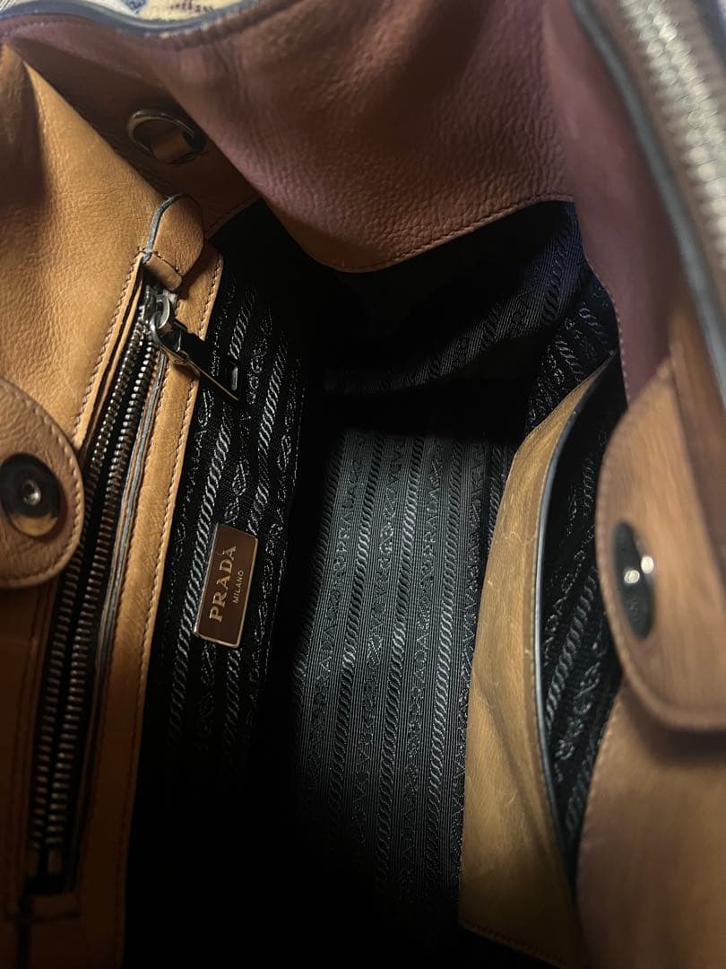 まろ工房さん専用　PRADA 2ウエイトートバック革　キャメル
