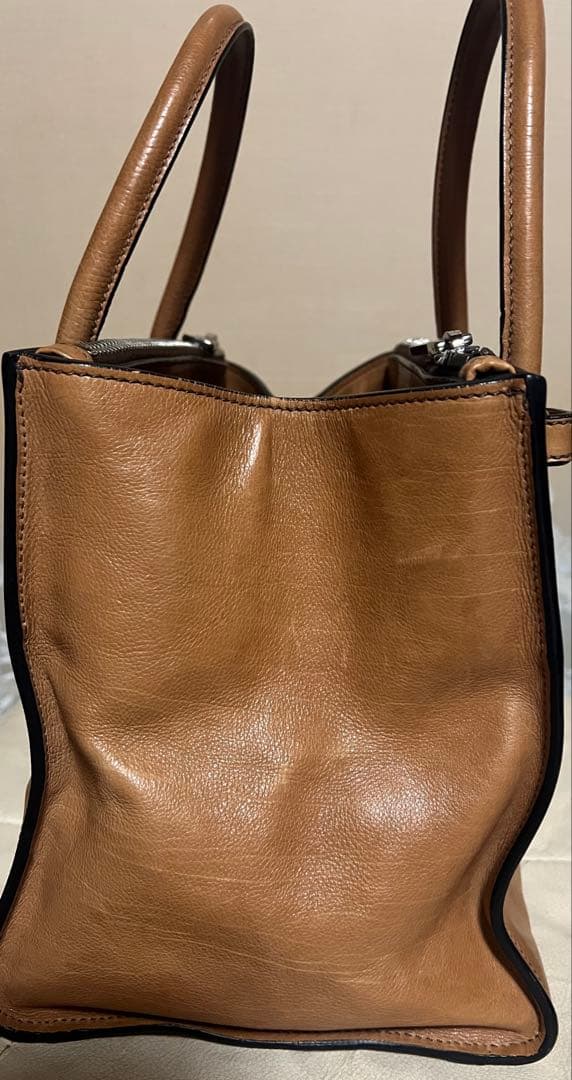 まろ工房さん専用　PRADA 2ウエイトートバック革　キャメル