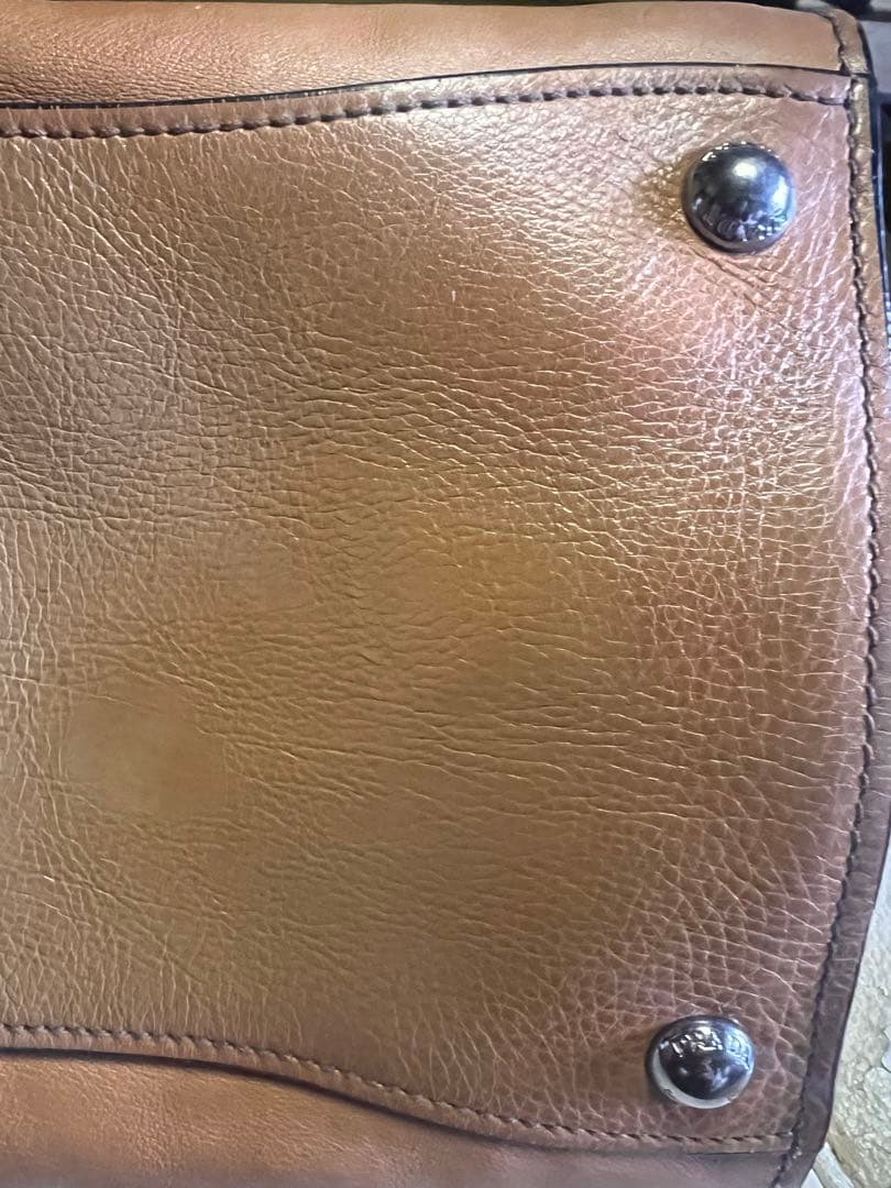 まろ工房さん専用　PRADA 2ウエイトートバック革　キャメル