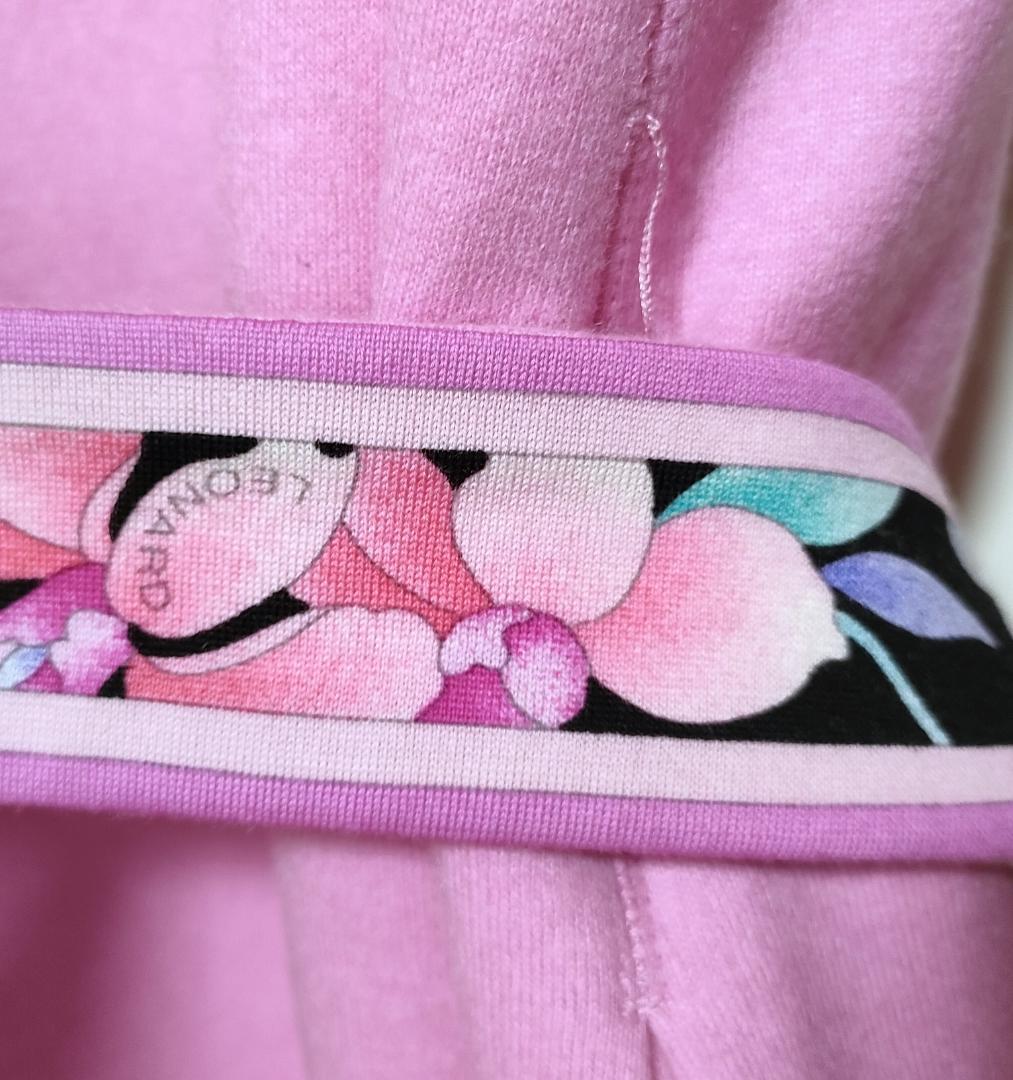 近年❤️レオナール コート❤️38 40 42 ピンク ハ ーフコート❤️大きめ