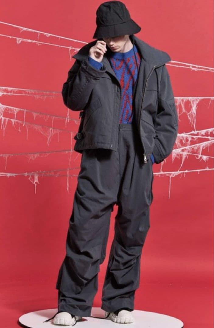 メゾンスペシャル ワイドランダムタックパラシュートパンツ