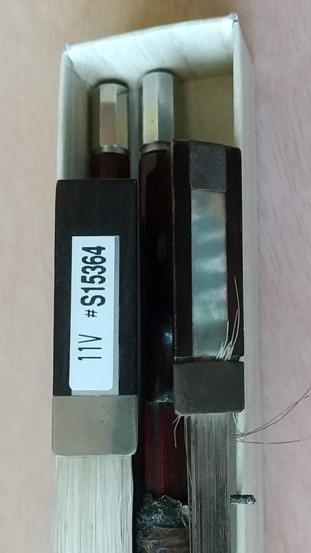 【送料無料・期間限定】バイオリン（4/4 大人用）弓２本　初心者レッスンブック