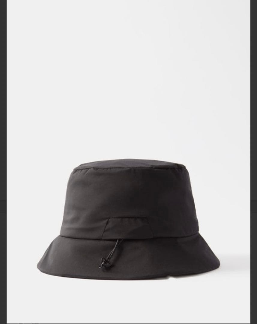 新品！MONCLER☆ロゴプリントナイロンバケットハット