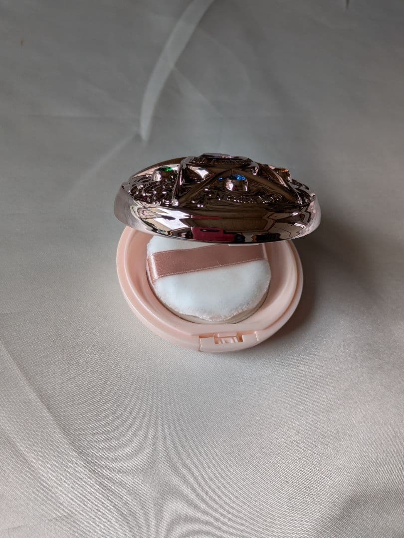 【セーラームーン】シャイニングムーンパウダー2022　ファンクラブ特装パッケージ