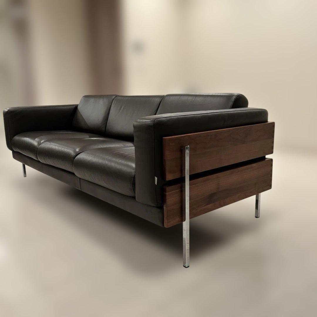 【美品】ESSENZA イタリア製本革ソファ（３人掛け）