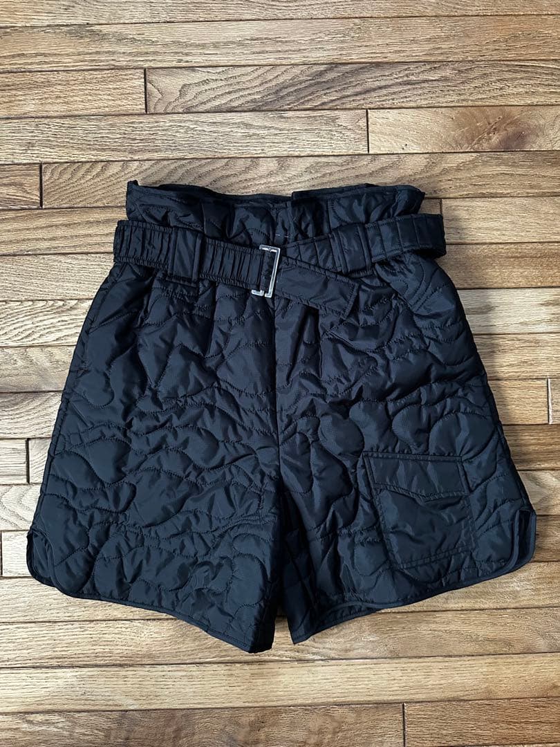 GANNI キルティングショートパンツ