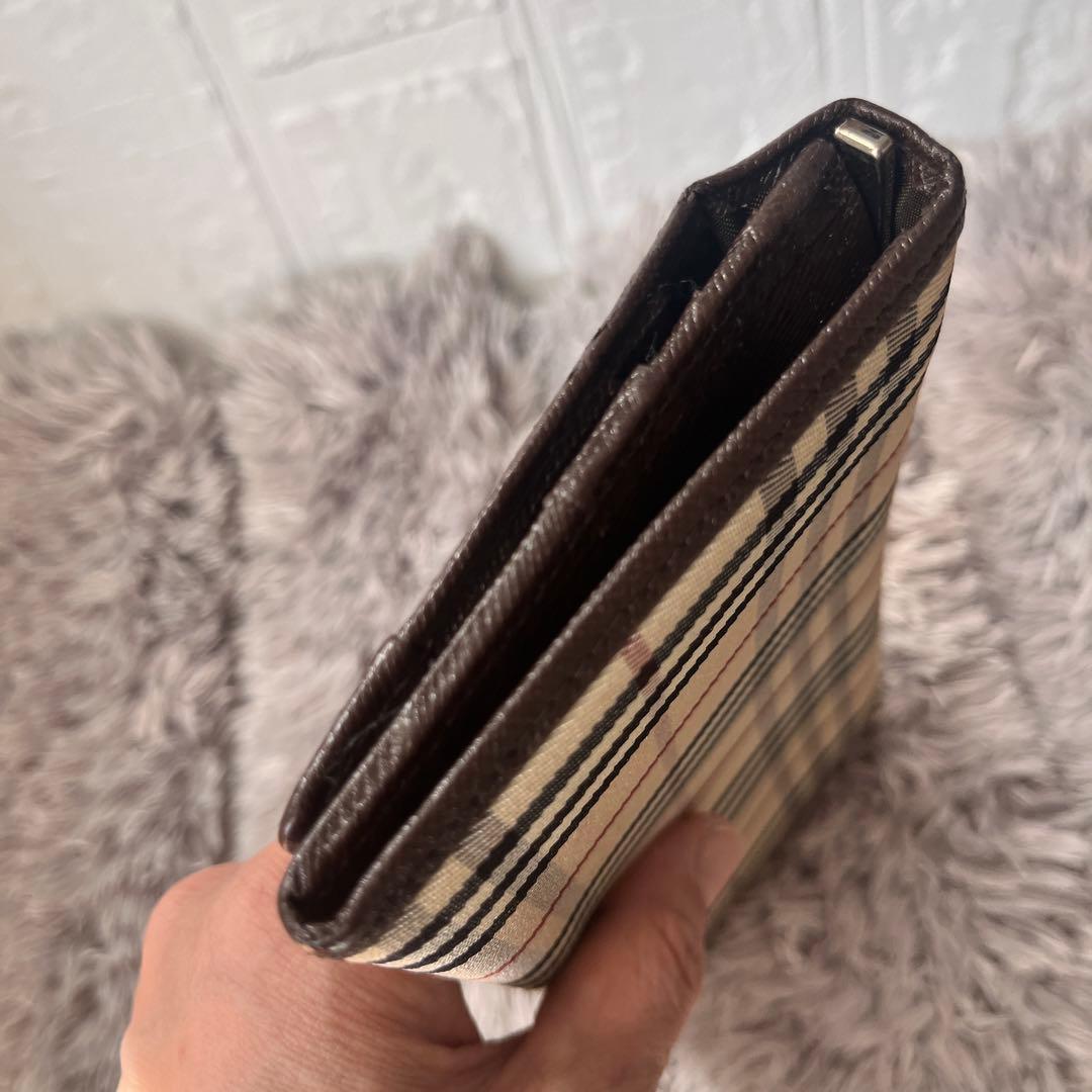 バーバリー　長財布　ノバチェック　軽量　レザー　ブラウン　メンズ　レディース
