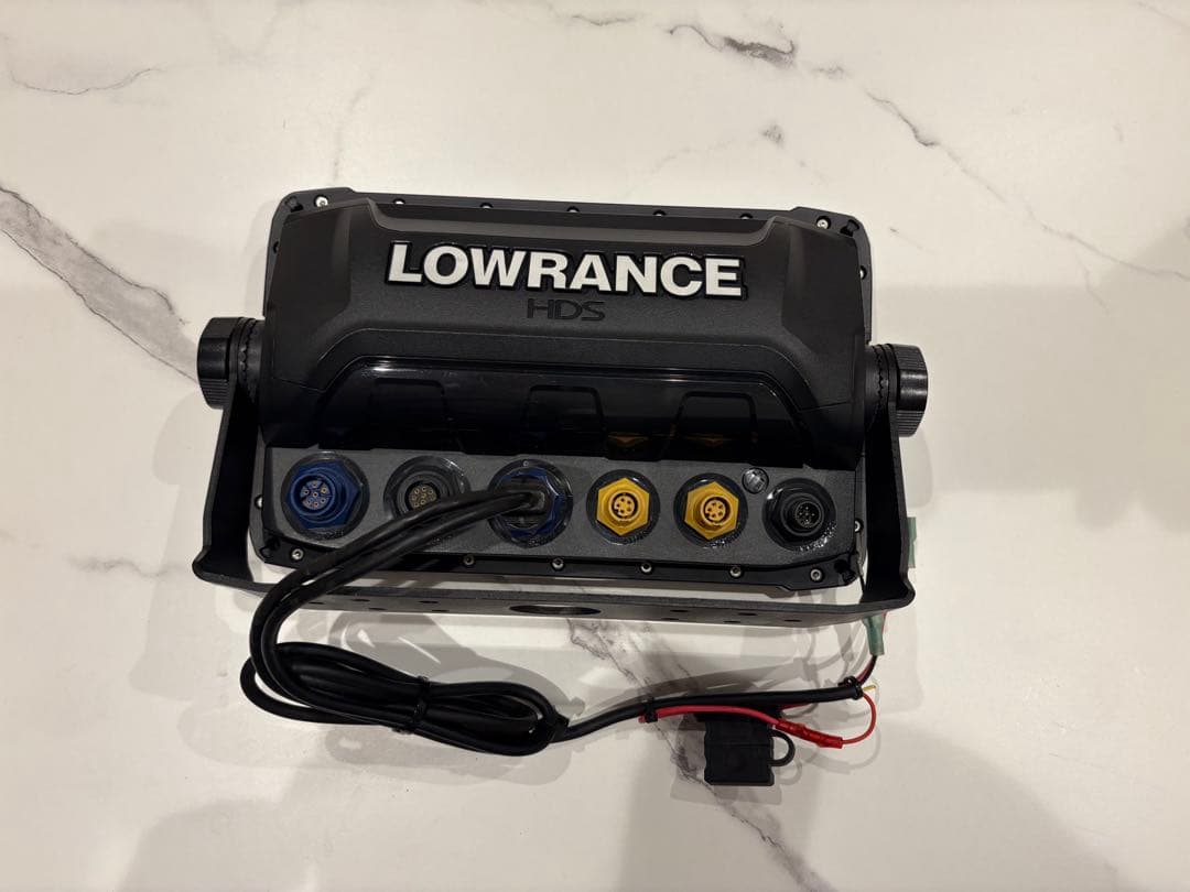 LOWRANCE HDS ９インチ